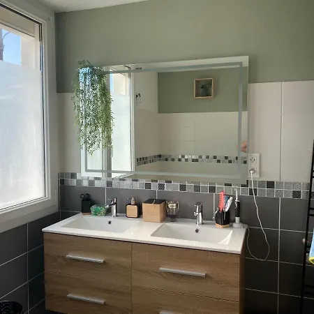 Au Calme à 20 Minutes A Pied Du Circuit Avec Garage Privé *