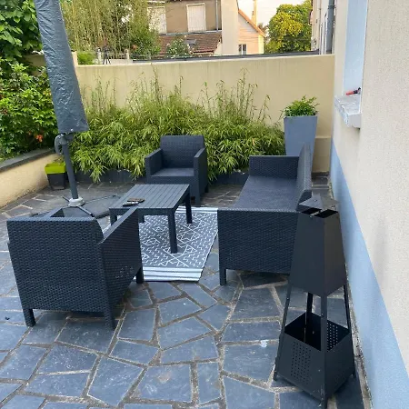 Au Calme à 20 Minutes A Pied Du Circuit Avec Garage Privé Hébergement de vacances