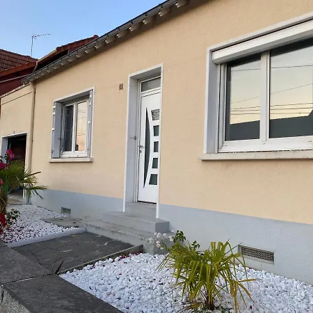 Au Calme à 20 Minutes A Pied Du Circuit Avec Garage Privé * Le Mans