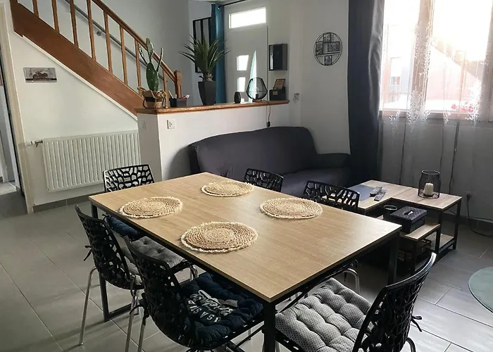 Au Calme A 20 Minutes A Pied Du Circuit Avec Garage Prive *